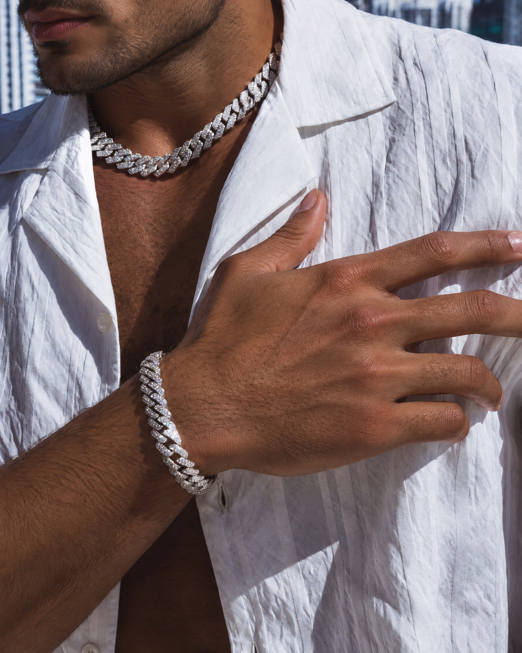 Cuban Link Bracelet 14K Gold Plated Moissanite VVS - Detail Close Up